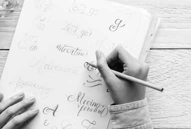 开云官网-利物浦击败热刺，继续领跑英超积分榜，英超利物浦热刺集锦